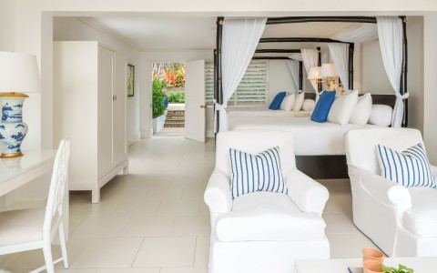 Roundhill bedroom