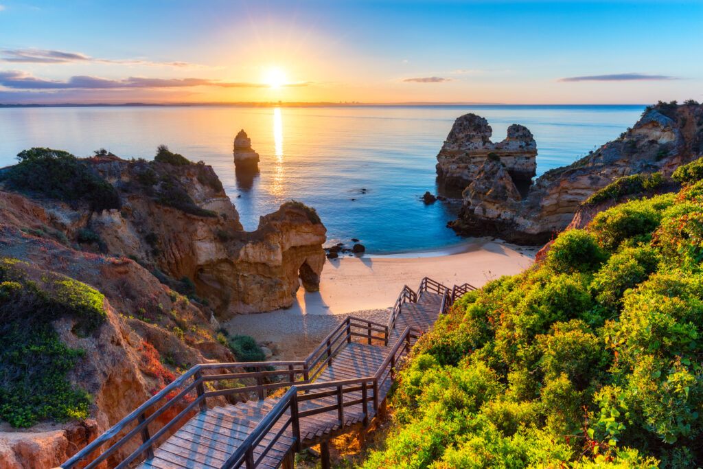 The World Travel & Tourism Council (WTTC) has revealed that Portugal’s Travel & Tourism sector is on the verge of a historic year in 2024, with its economic contribution projected to surpass €54 billion.