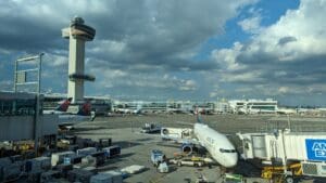 Queens,,New,York,,Usa,-,August,26,,2023:,Delta,Airlines