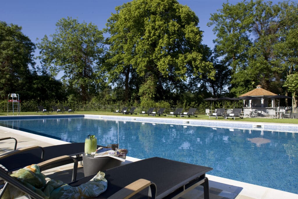 The Runnymede on Thames Outdoor Pool