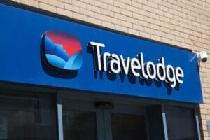Bicester,,Oxfordshire,,Uk,05,29,2020,The,Travelodge,Sign,On