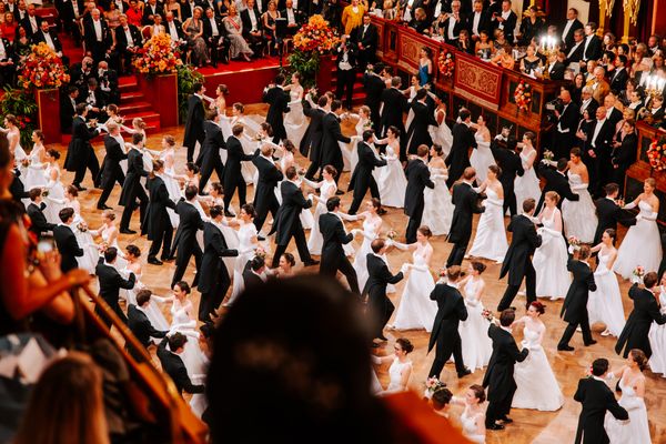 TravMedia_United_Kingdom_medium-sized_1662247_The_Opera_Ball_-_archive_imagery_(4)