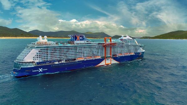 TravMedia_United_Kingdom_medium-sized_1668721_Celebrity-Cruises_CEL_XC_Caribbean