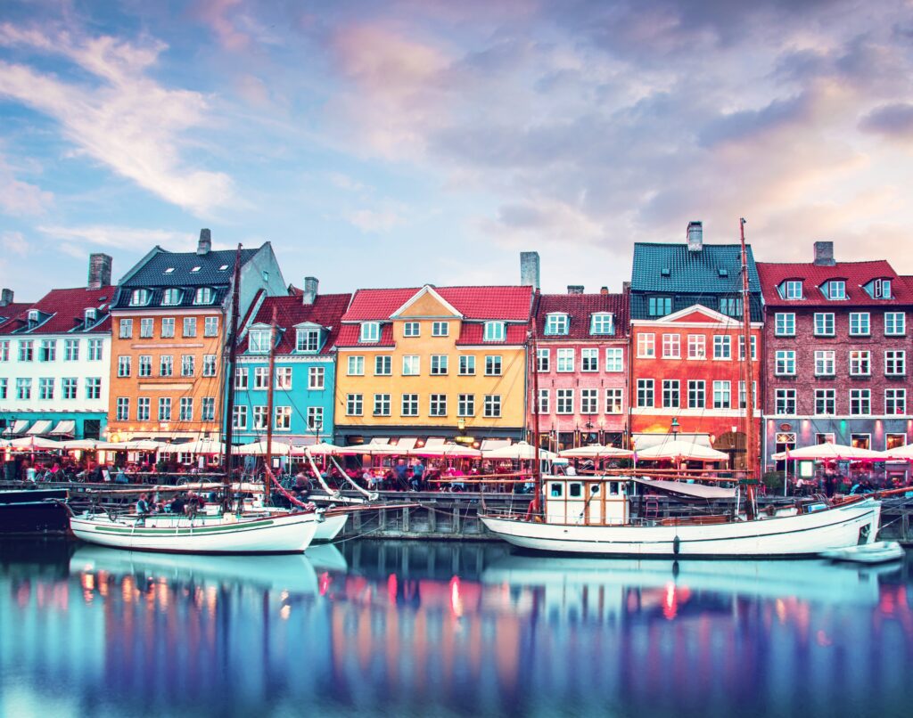 Magical,Fascinating,Landscape,With,Boats,In,A,Famous,Nyhavn,In