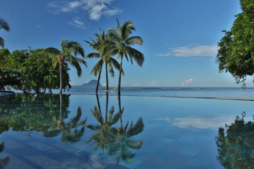 Infinity Pool (3) 1 (1)