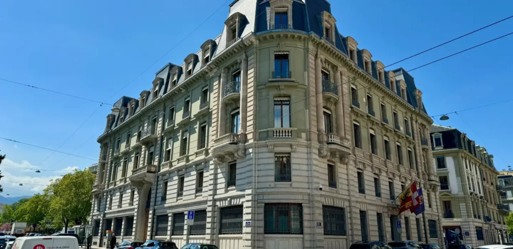 Building_Rue_De_Hesse_18