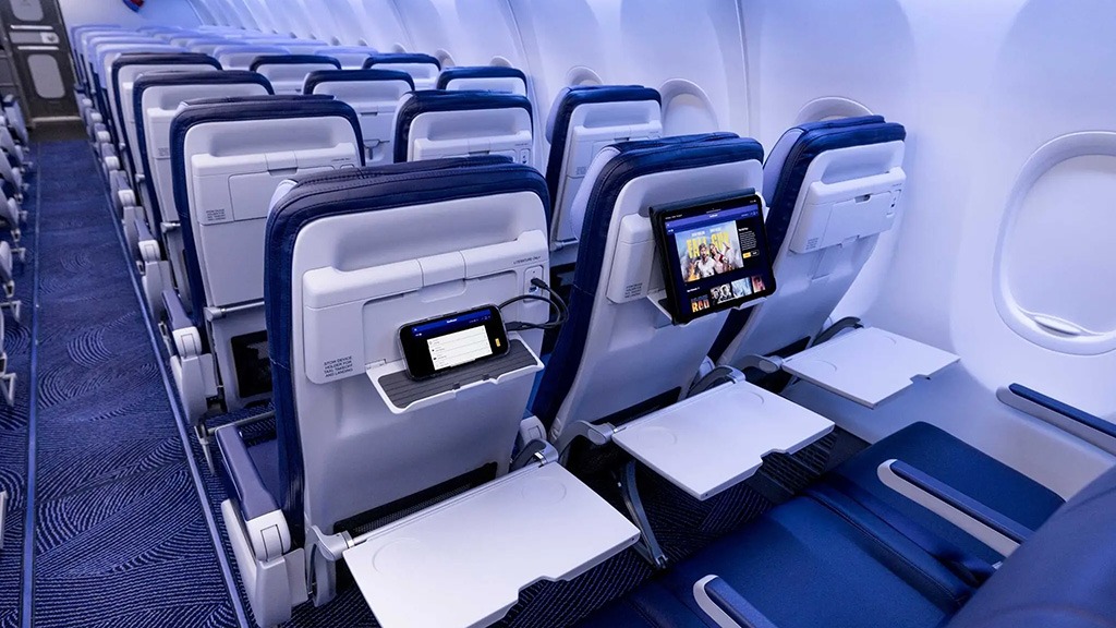 Southwest Airlines has unveiled a redesigned cabin interior that signals one of the most significant strategic shifts in the company’s history, as it aligns more closely with premium-focused competitors such as Delta and United.