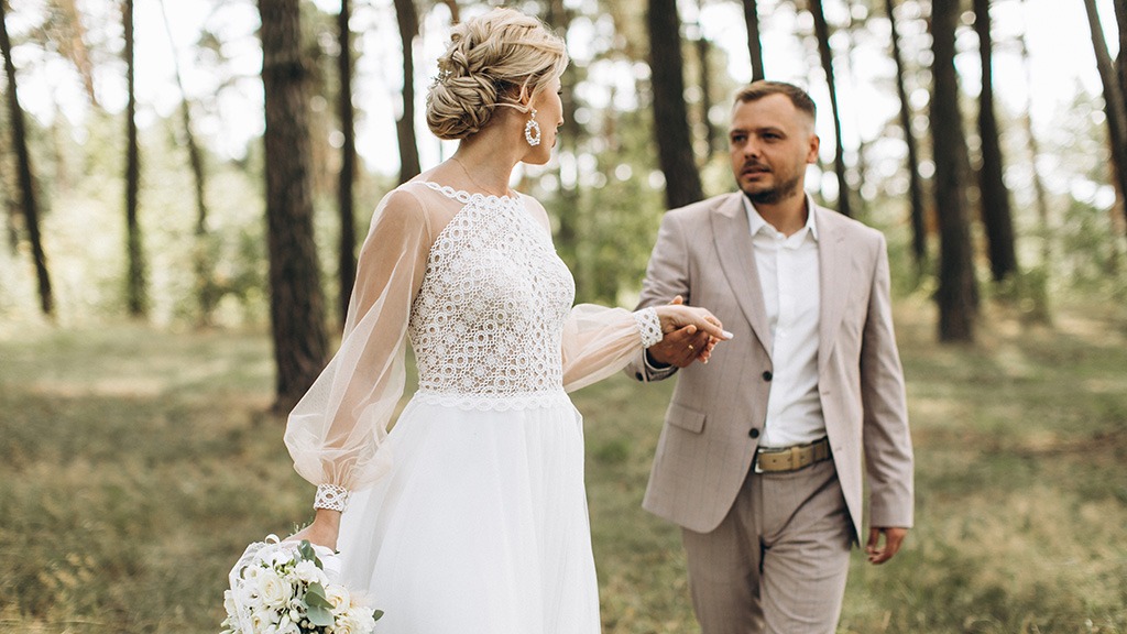 Clear intent drives a strong UK fiancé visa application because decision-makers look for genuine commitment, future plans, and emotional investment.