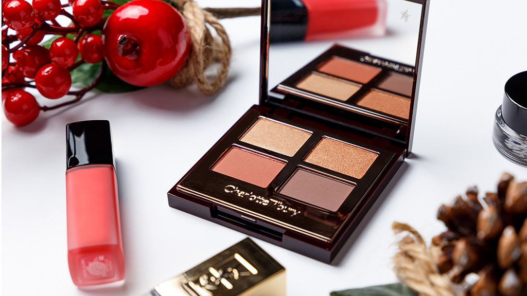 Packing makeup for a trip can feel like a balancing act. Bring too much and your suitcase becomes heavy; pack too little and you may find yourself missing your favourite products.