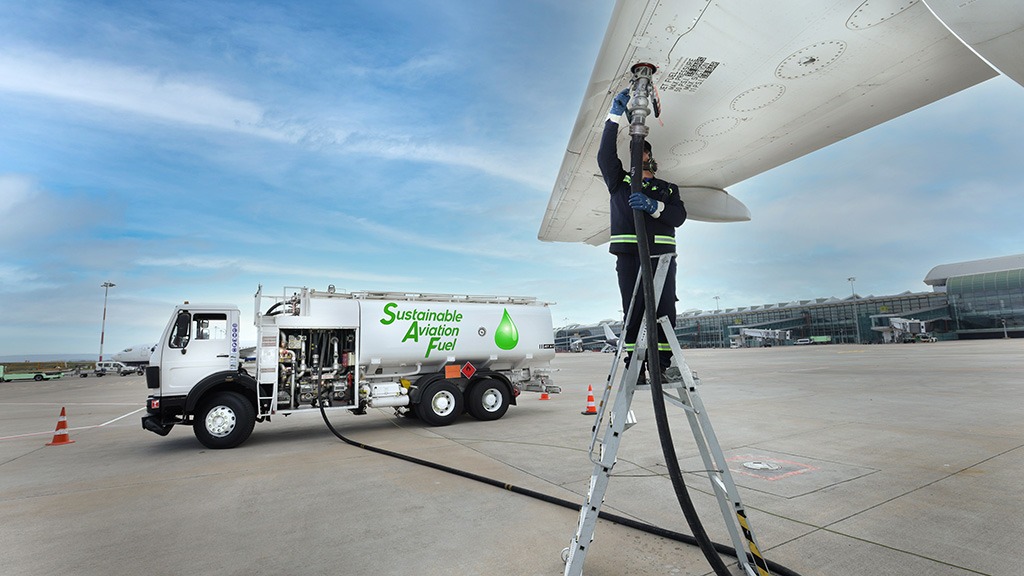 The take-up of sustainable aviation fuel (SAF) is on track to fall short of the UK government’s first annual mandate, according to provisional official data, raising fresh doubts over the pace of aviation decarbonisation.