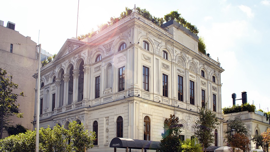 Soho House has secured the funding required to complete its long-running $1.8bn takeover, removing a major source of uncertainty after weeks of market jitters over the deal’s viability.