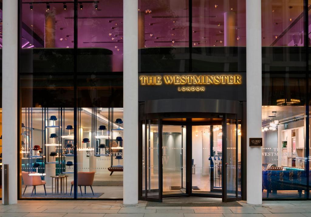 Riu Hotels & Resorts has completed a £290m acquisition of The Westminster in London, marking the capital’s largest single-asset hotel sale since 2021 and strengthening Riu’s UK footprint.