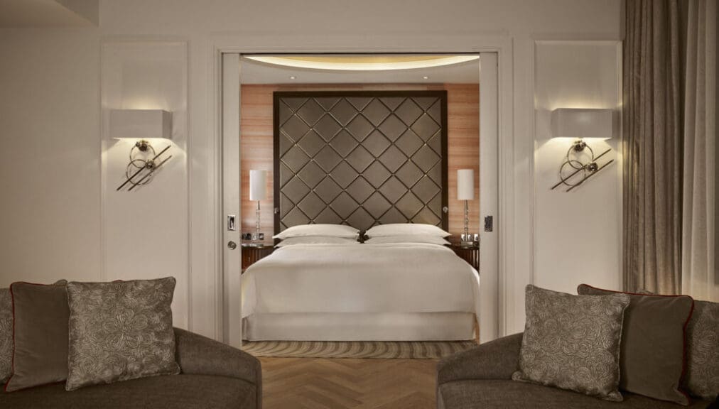 Sheraton Grand London Park Lane Grand Suite Bedroom