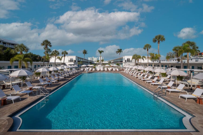 Luce Largest Pool St.Pete Beach