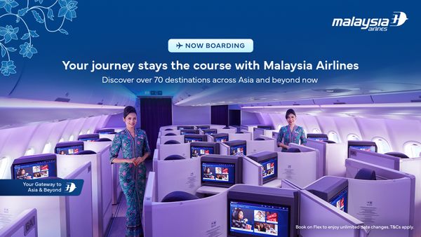 Malaysia_Airlines_medium-sized_1750644_Now_Boarding