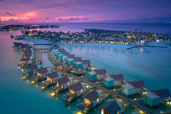 CROSSROADS Maldives Medium Sized 1757333 Hard Rock Hotel Sunset