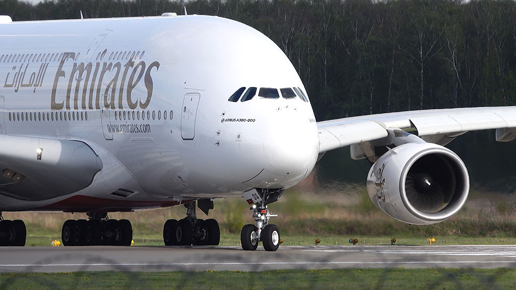 Airbus is to inspect 16 A380 superjumbos, five of them immediately, after cracks were discovered in a critical wing component on aircraft operated by Emirates and Qantas.