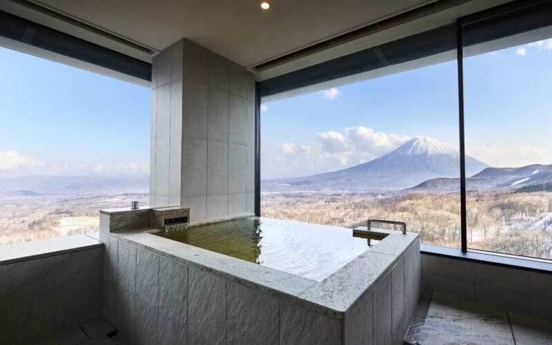 Room CornerOnsenSuite Yotei 619 Onsen Re Scaled