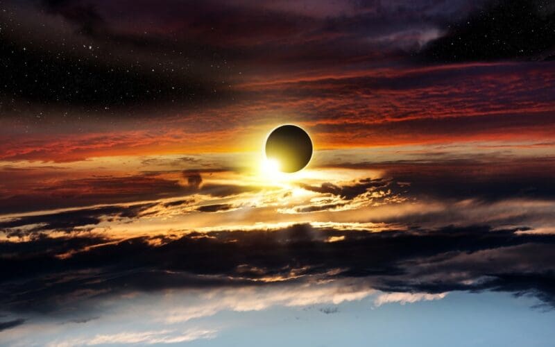 Total,Solar,Eclipse,In,Clouds,,Atmosphere,.