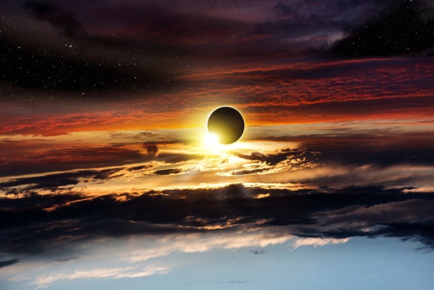 Total,Solar,Eclipse,In,Clouds,,Atmosphere,.