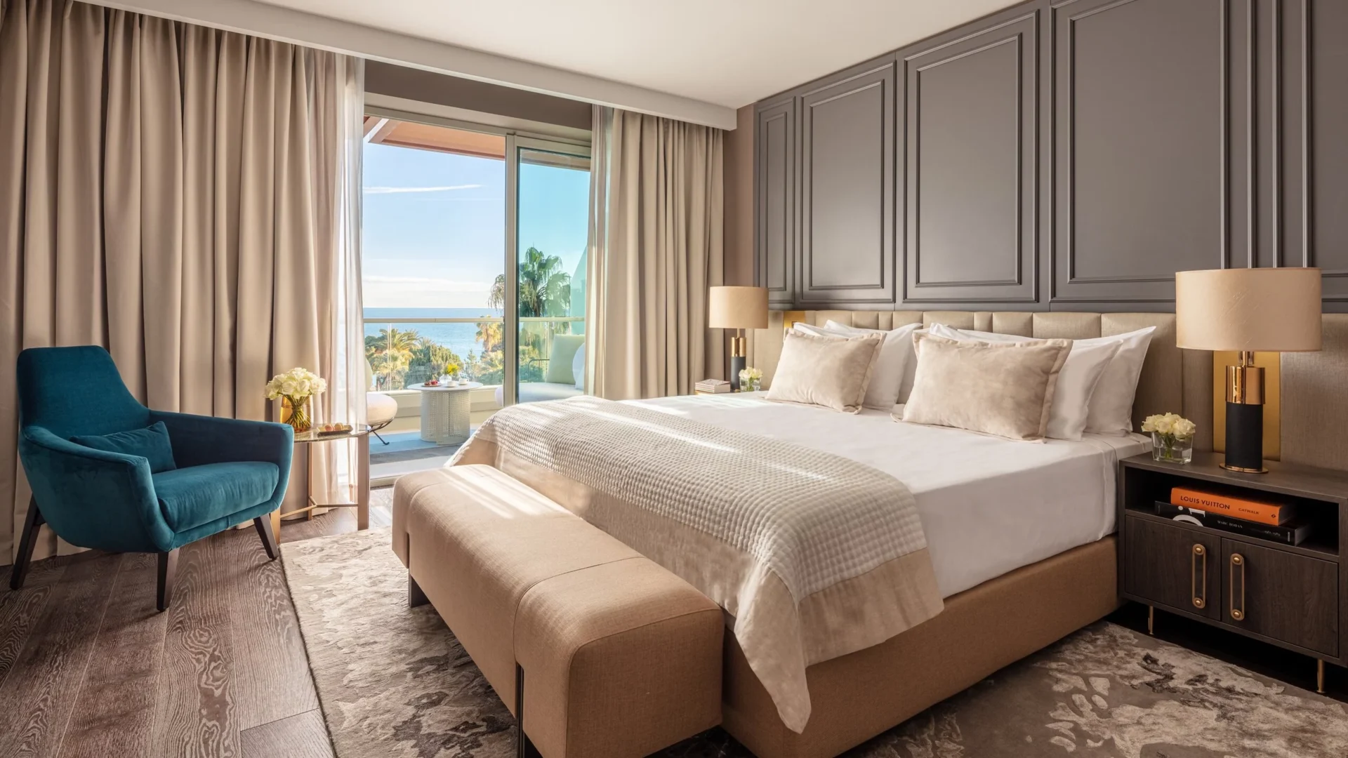 692442 Anantara Plaza Nice Hotel Presidential Suite Bed Hero 0171 6e898e Xlarge Webp 1785824764 Scaled