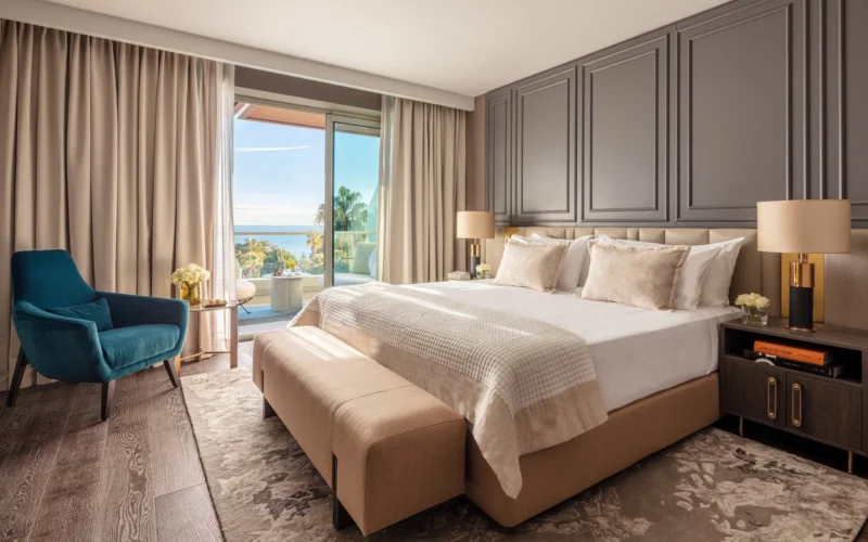 692442 Anantara Plaza Nice Hotel Presidential Suite Bed Hero 0171 6e898e Xlarge Webp 1785824764 Scaled