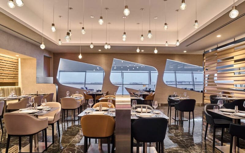 American Airlines is to open its Flagship Dining rooms, long a first class preserve, to business class passengers from 15 September 2026. Dallas Fort Worth and Miami, both served nonstop from Heathrow, come first. Los Angeles follows late this year, six and a half years after its dining room closed.