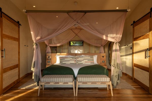 TravMedia_United_Kingdom_medium-sized_1761669_Lemala_Osonjoi_Lodge_-_Bedroom_10