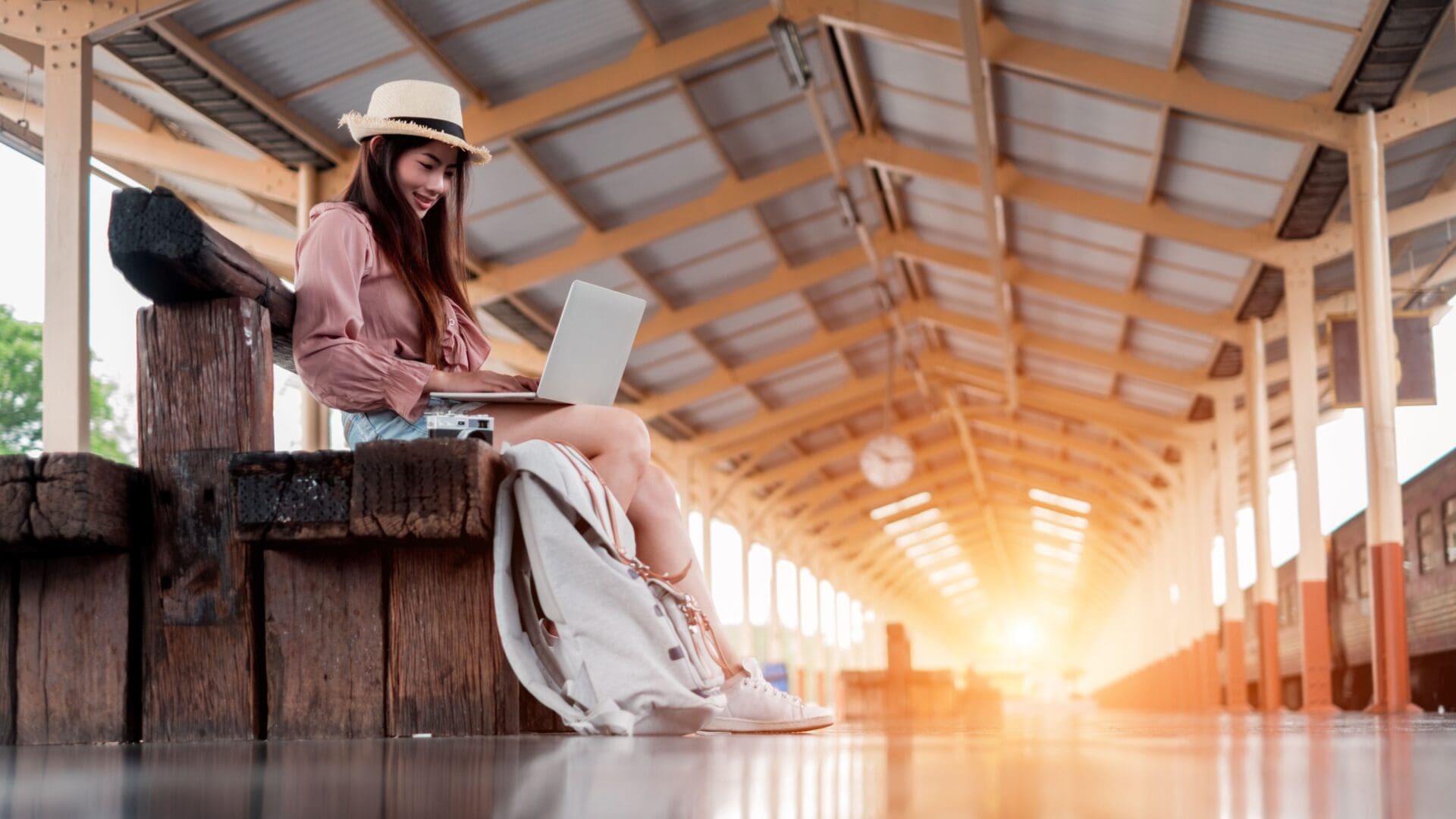 Business travel is no longer limited to corporate meetings, airport lounges and return flights home. For a growing generation of professionals, it means creating an income that moves with them -whether that is from a different city each month, a long-term base overseas or a laptop-friendly role that leaves room to explore.