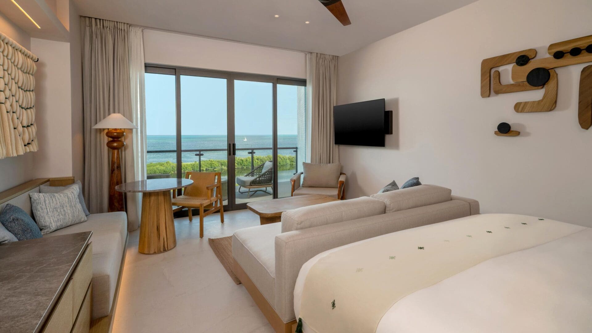 Grand Hyatt Cancun Beach Resort Ocean-Front-King__thumbnail_3