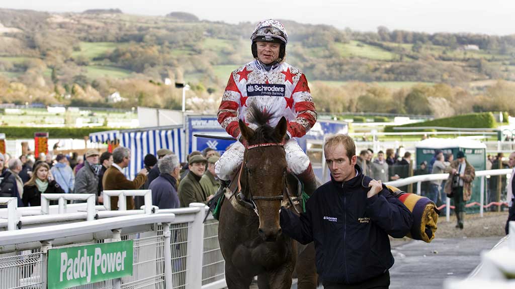 In 2026, Cheltenham recorded 226,223 attendances across four days, an increase of 8,130 on the previous year. Aintree’s Grand National Festival drew more than 140,000 people over three days, while Royal Ascot recorded 294,541 attendances across five days, 2.8% more than in 2025.